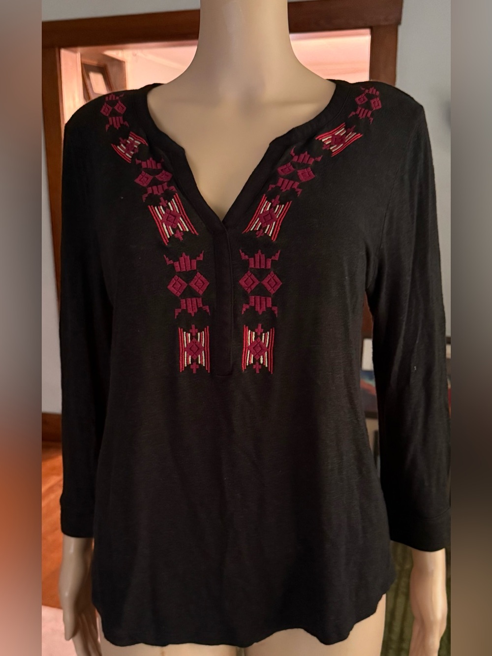 Black Long-Sleeve Embroidered V-Neck Top - Lucky Brand Medium